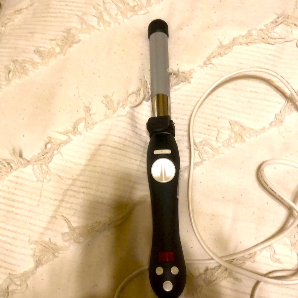 1 inch Beachwaver with 5.5 ceramic barrel length